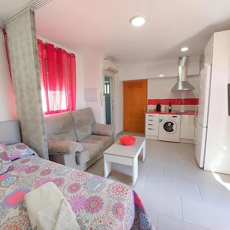 Apartament Estudio Lola *